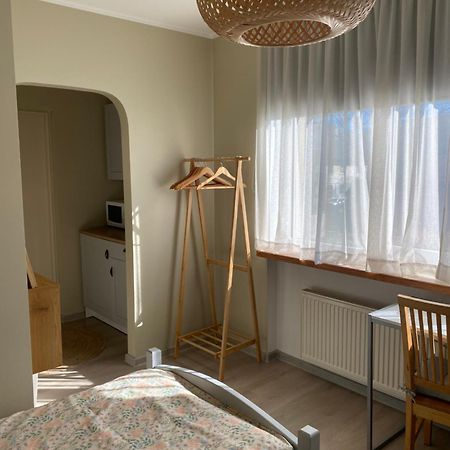 Ohtu Poik 4 City Center Apartment Pärnu Buitenkant foto