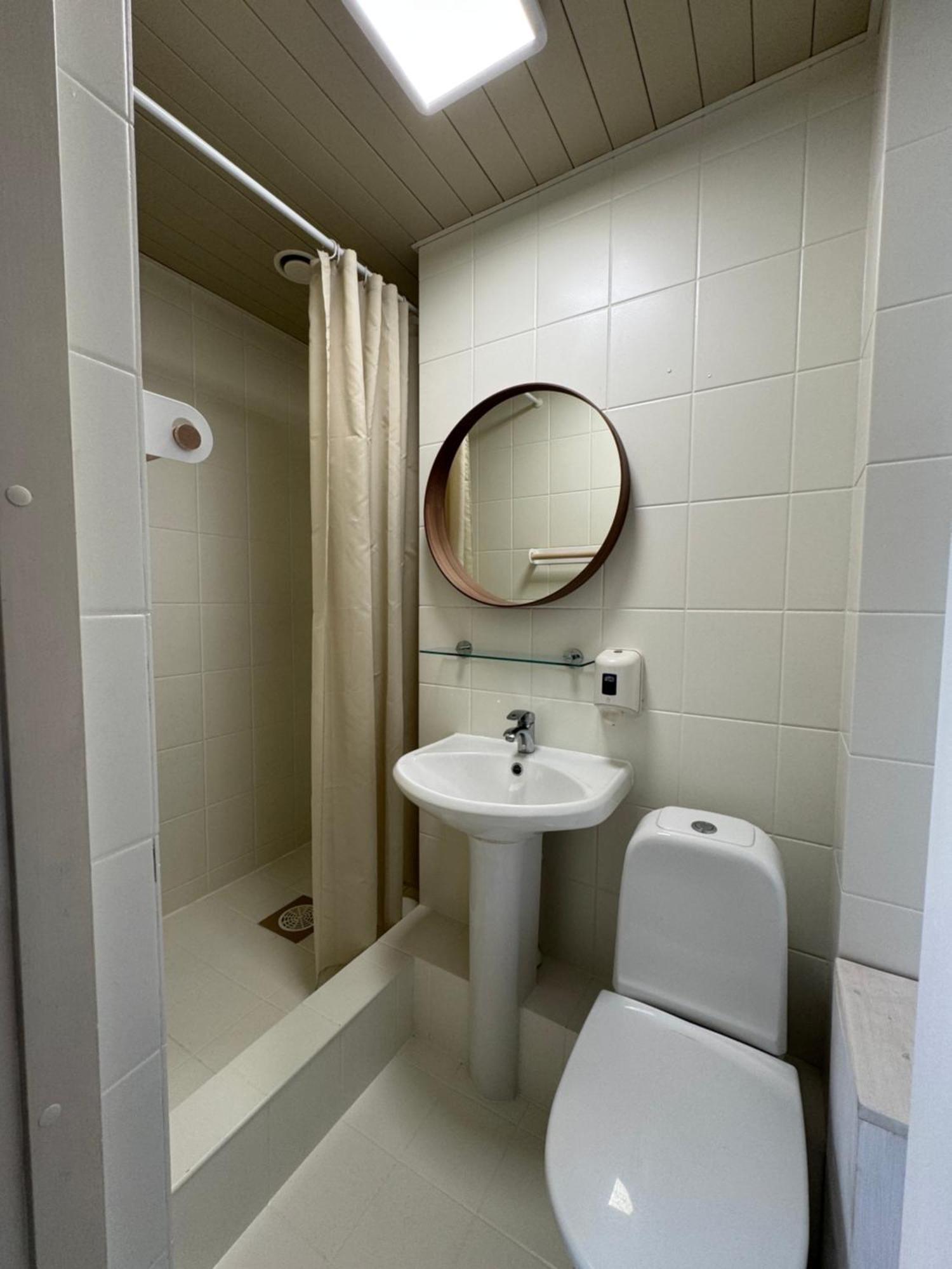 Ohtu Poik 4 City Center Apartment Pärnu Buitenkant foto